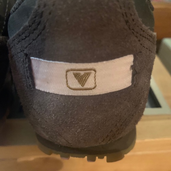 Women’s size 8.5 shoe - Picture 10 of 13